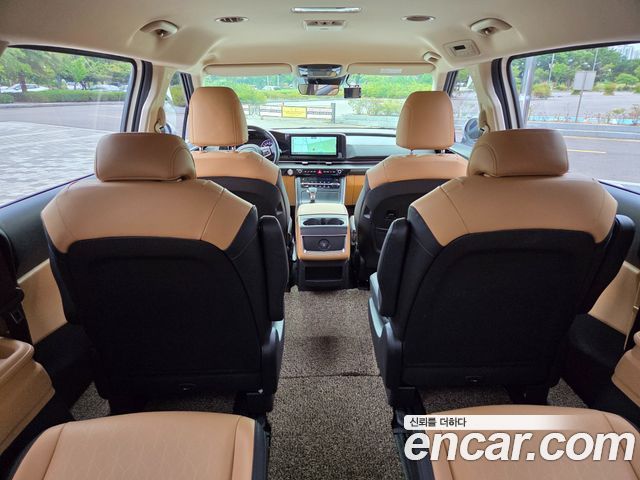 Kia Canival 2021 — photo 12