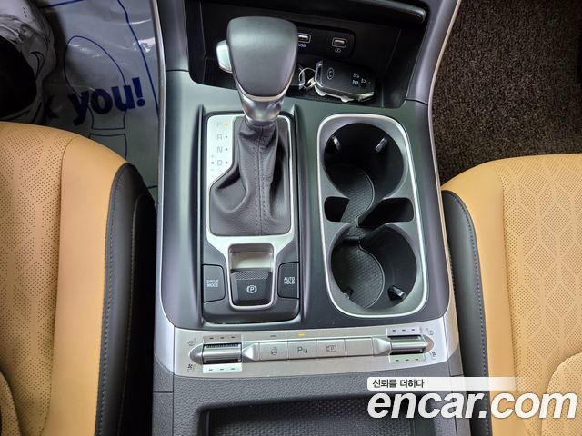 Kia Canival 2021 — photo 18