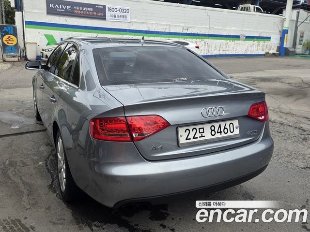 Audi A4 2011 — photo 4