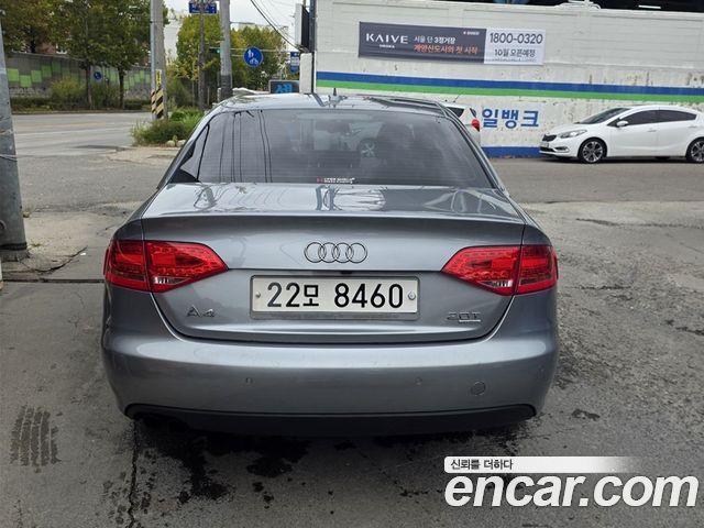 Audi A4 2011 — photo 5