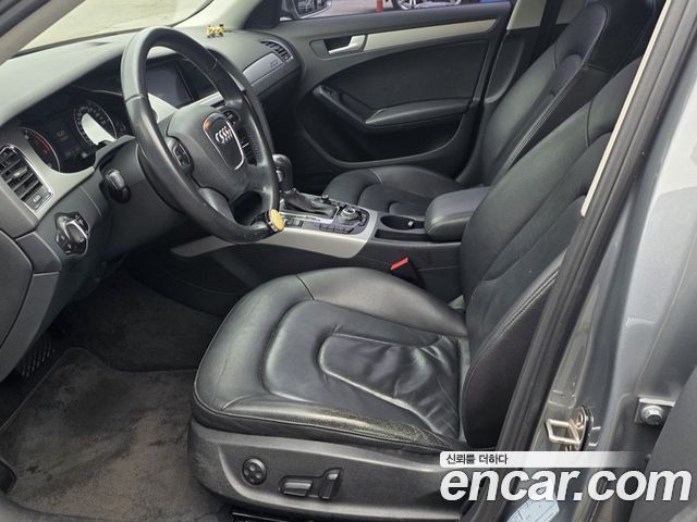 Audi A4 2011 — photo 7