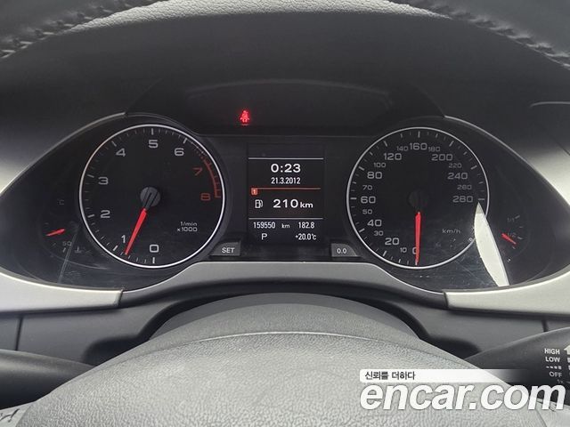 Audi A4 2011 — photo 13