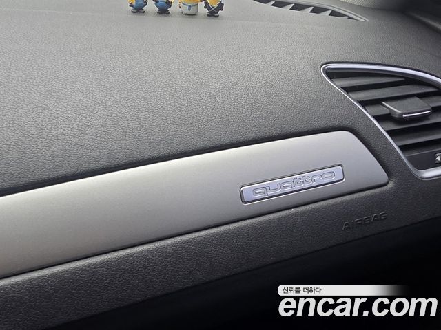Audi A4 2011 — photo 17