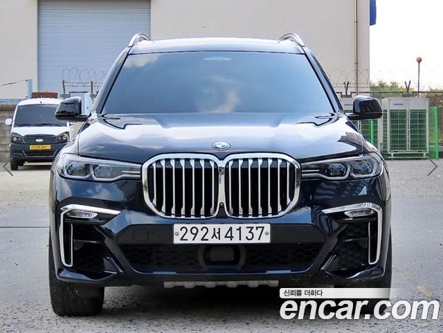 BMW X7 2021 — photo 2