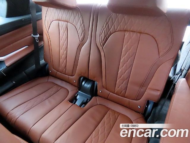 BMW X7 2021 — photo 7