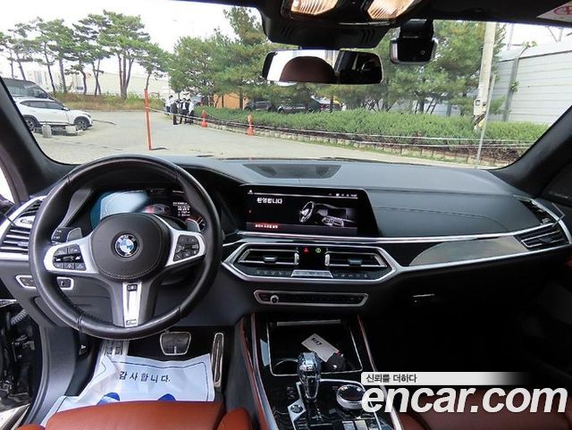 BMW X7 2021 — photo 8