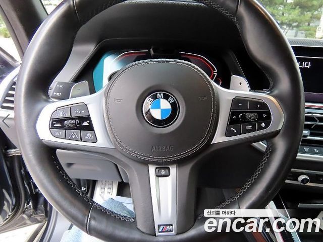BMW X7 2021 — photo 9