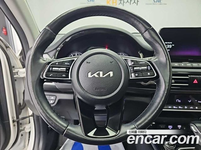 Kia Seltos 2023 — photo 9
