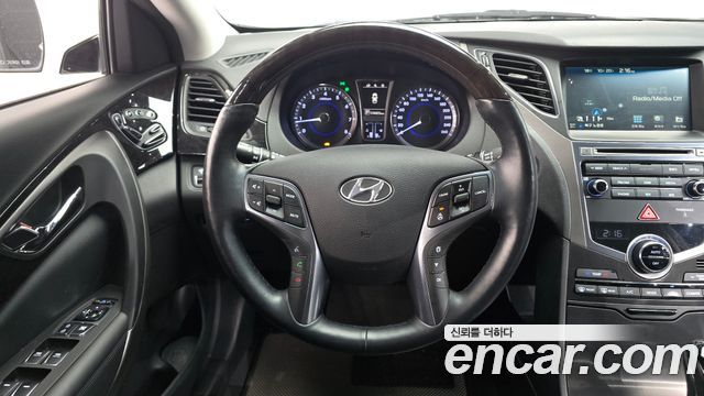 Hyundai Grandeur 2017 — photo 12