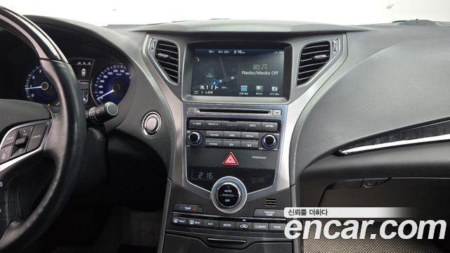 Hyundai Grandeur 2017 — photo 16