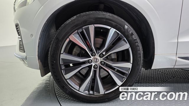 Volvo XC60 2022 — photo 5