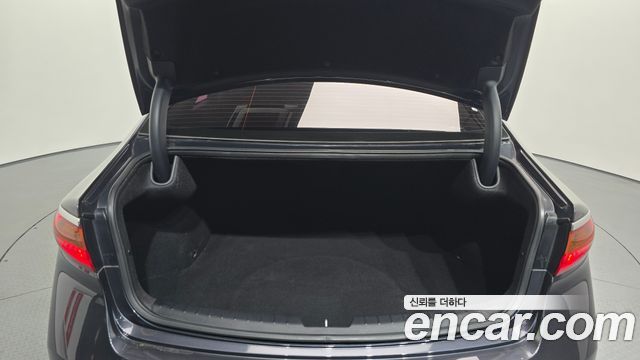 Kia K7 2017 — photo 26
