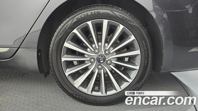 Kia K7 2017 — photo 7