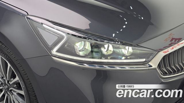 Kia K7 2017 — photo 8