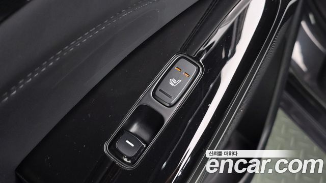 Kia K7 2017 — photo 33