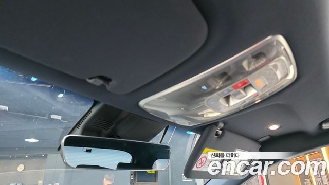Genesis GV70 2023 — photo 25