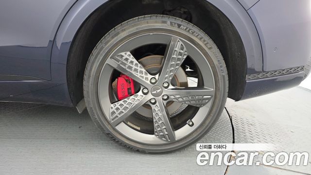 Genesis GV70 2023 — photo 7