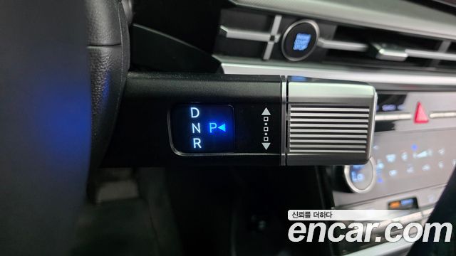 Hyundai Santafe 2024 — photo 12