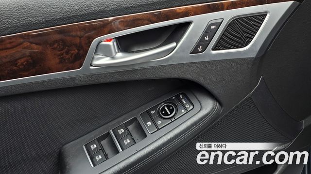 Hyundai Genesis 2015 — photo 18