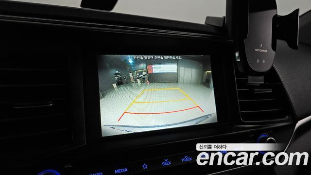 Hyundai AVANTE 2020 — photo 15