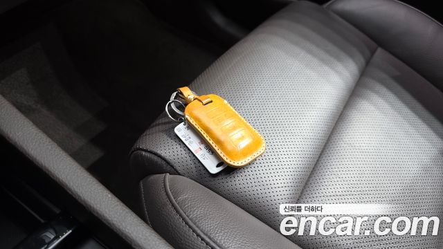 Kia K7 2019 — photo 23