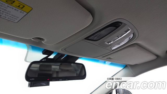 Kia K7 2019 — photo 26