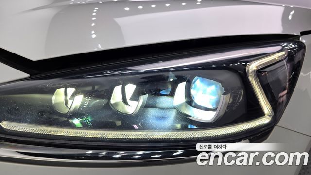 Kia K7 2019 — photo 8