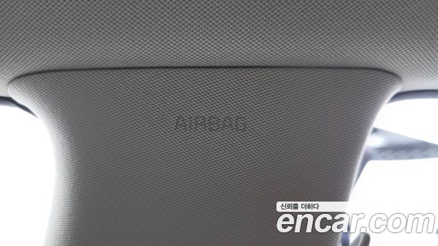 Kia K7 2019 — photo 32