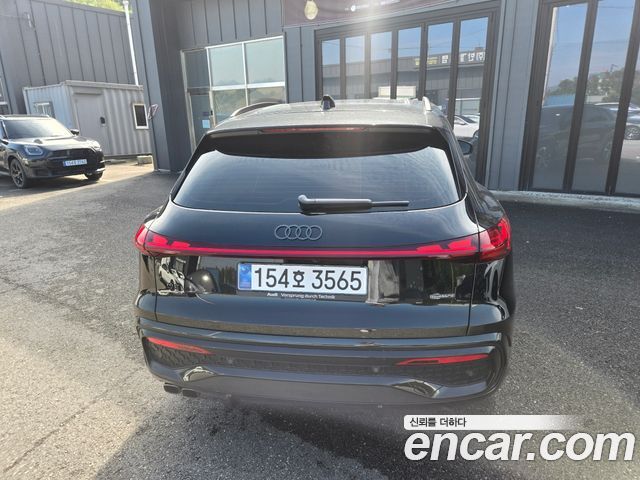 Audi Q5 2025 — photo 4