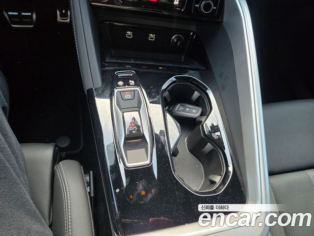 Audi Q5 2025 — photo 9