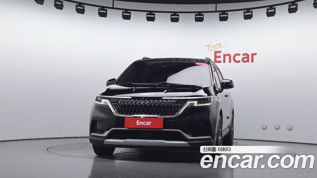 Kia Canival 2023 — photo 3