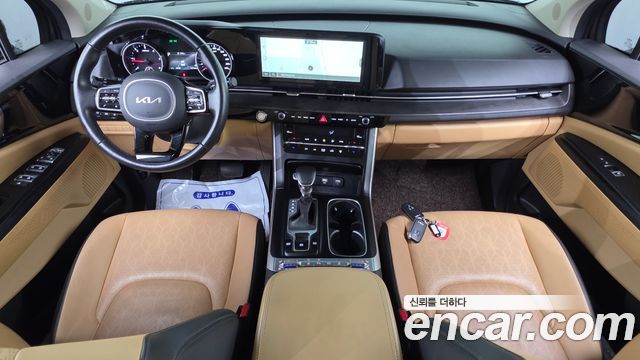 Kia Canival 2023 — photo 10