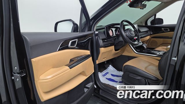 Kia Canival 2023 — photo 13