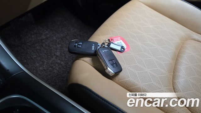 Kia Canival 2023 — photo 20