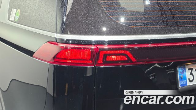 Kia Canival 2023 — photo 9