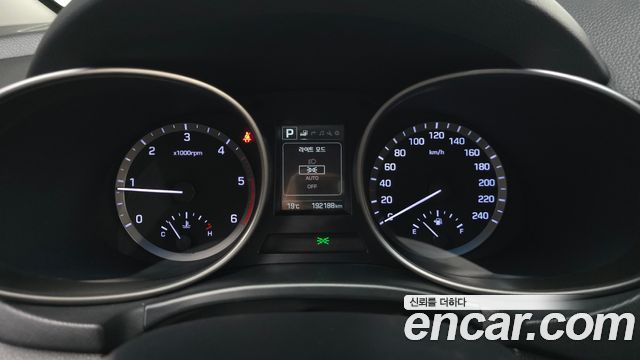 Hyundai Santafe 2016 — photo 8