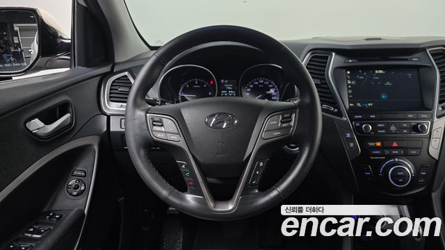 Hyundai Santafe 2016 — photo 12