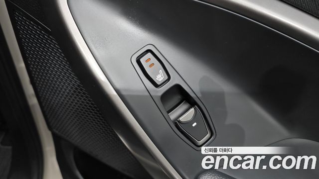 Hyundai Santafe 2016 — photo 16