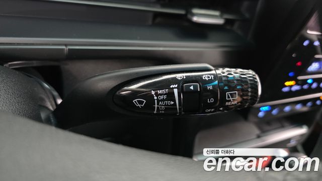 Hyundai Staria 2025 — photo 31