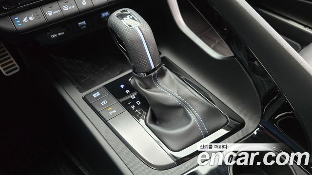 Hyundai AVANTE 2023 — photo 12
