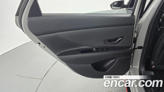 Hyundai AVANTE 2023 — photo 15