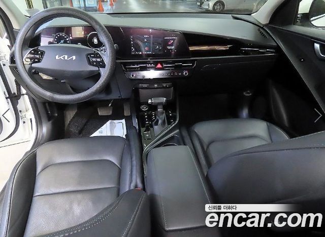 Kia Niro 2022 — photo 10