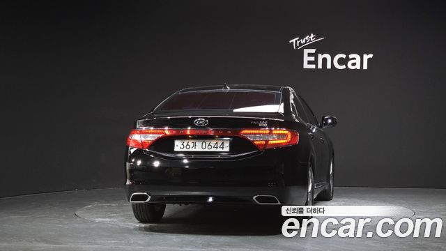 Hyundai Grandeur 2015 — photo 4