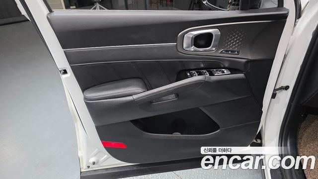 Kia Sorento 2023 — photo 14