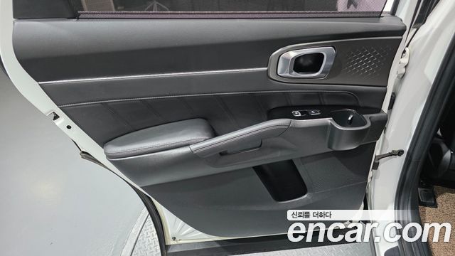 Kia Sorento 2023 — photo 15
