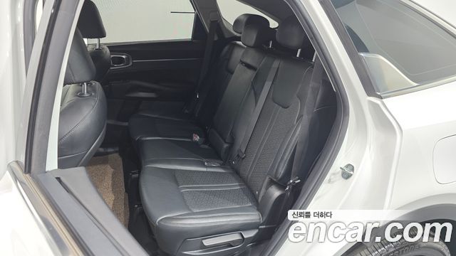 Kia Sorento 2023 — photo 16