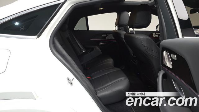 Mercedes-Benz GLE-Class 2026 — photo 17