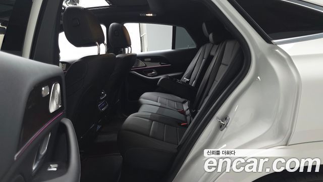 Mercedes-Benz GLE-Class 2026 — photo 18