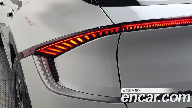 Kia EV6 2024 — photo 9
