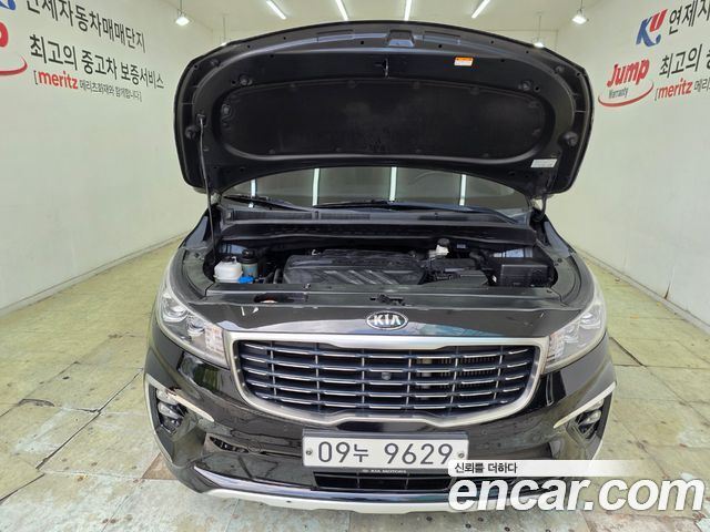 Kia Canival 2019 — photo 6